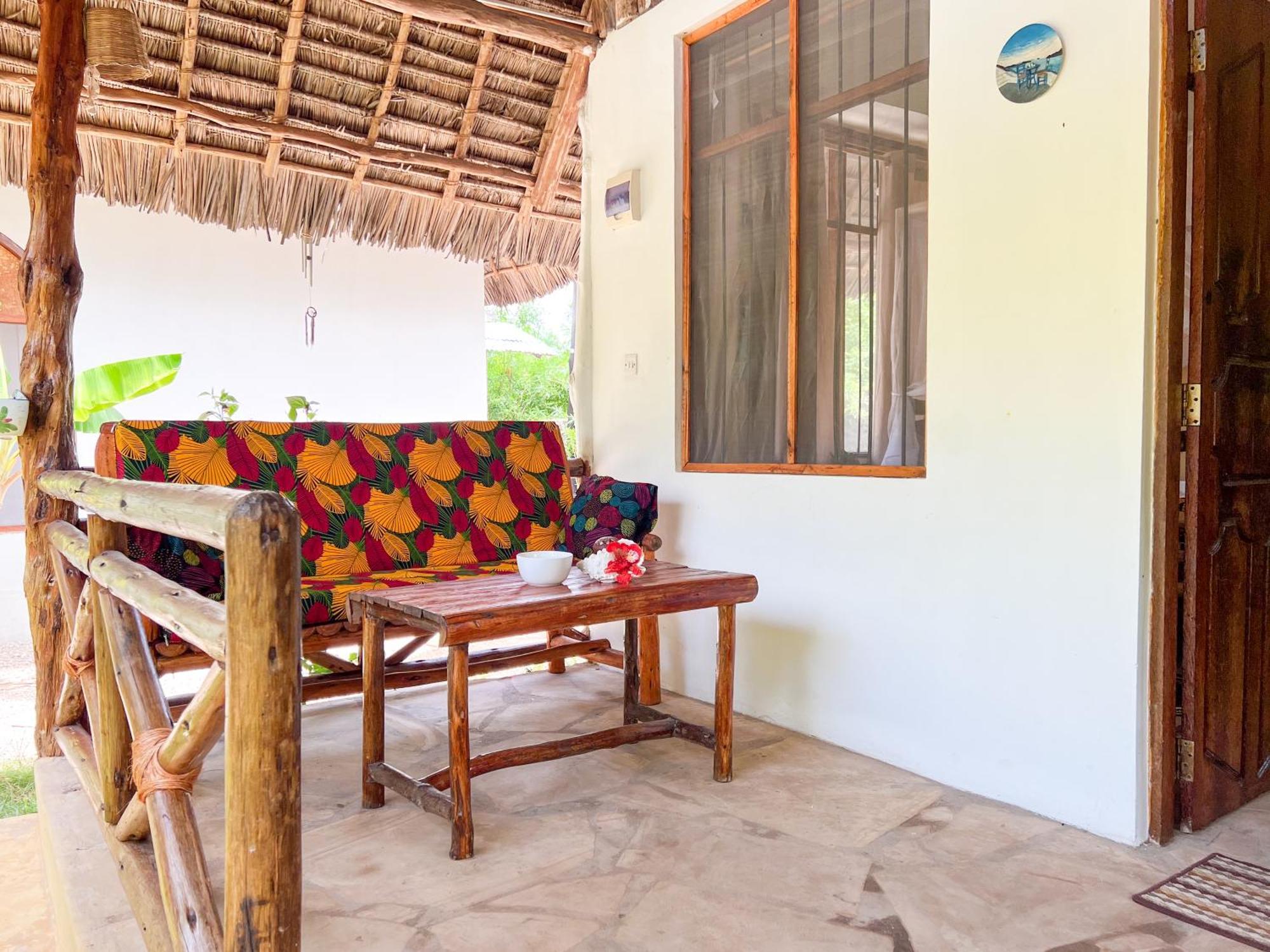 Cozy - Garden, Terrace, Rooftop, Casa vacanze Bwejuu