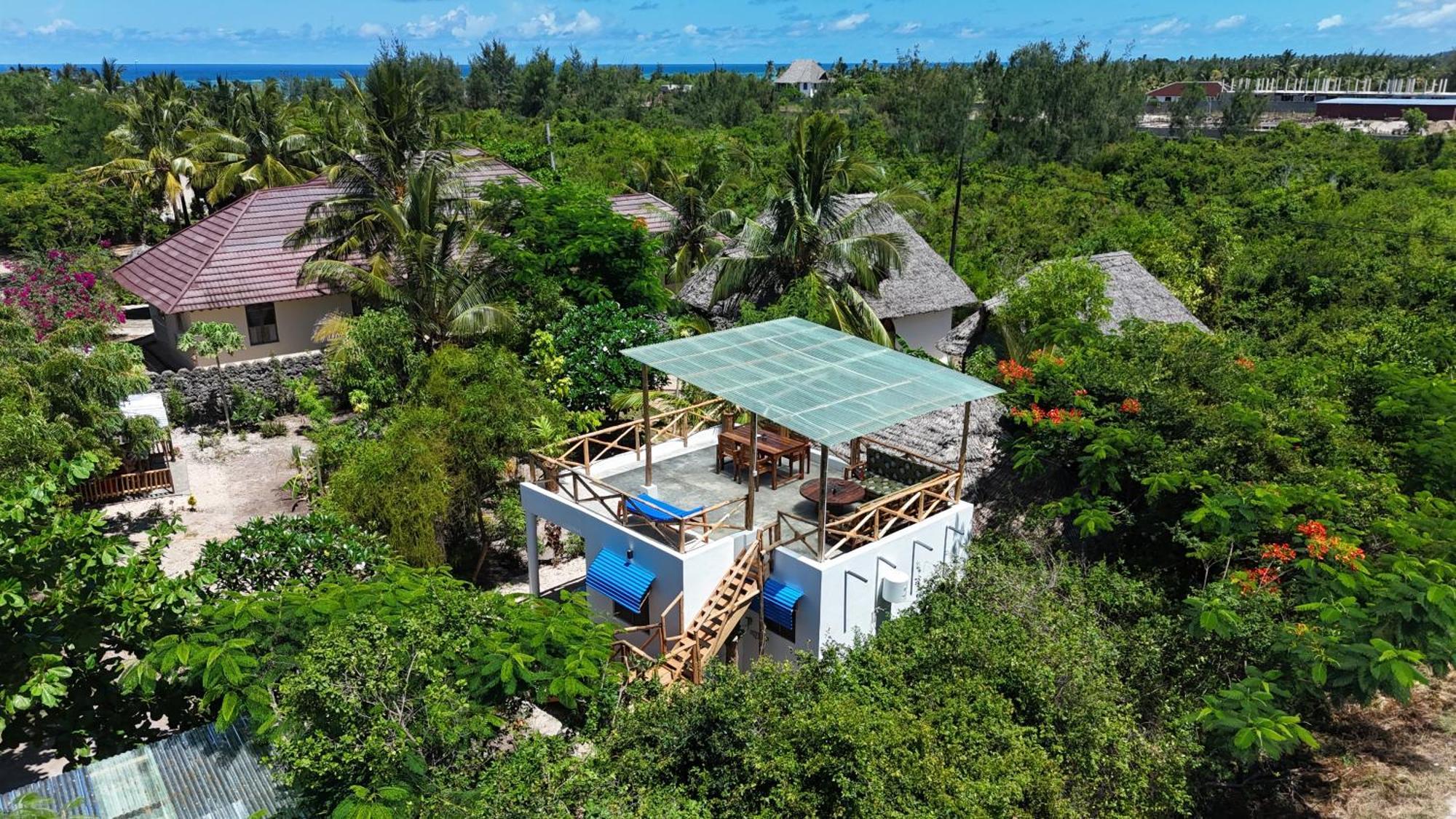 Cozy - Garden, Terrace, Rooftop, Casa vacanze Bwejuu